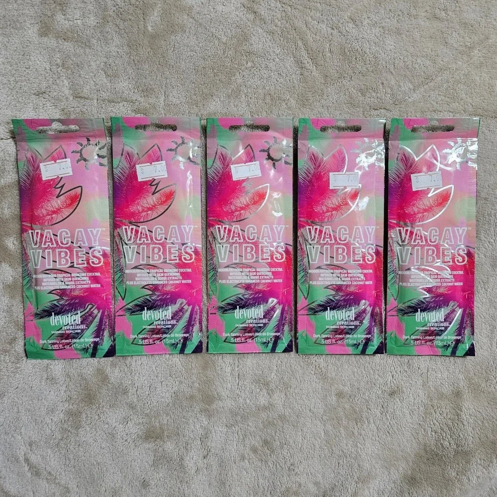 5 Devoted Creations Vacay Vibes Dark Tanning Lotion Packets 0.5oz Indoor Outdoor